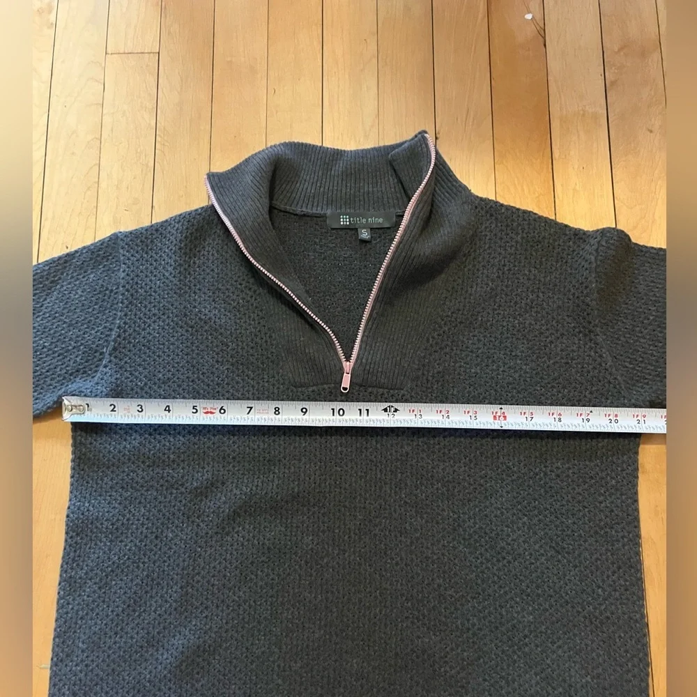 Title Nine Woolicious Waffle Knit Quarter Zip Gray/Gold/Pink Small